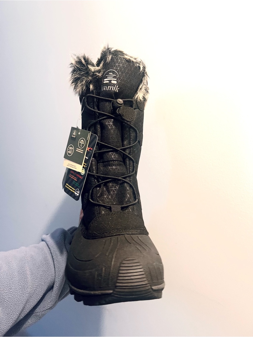 Kamik Black Momentum Women's Winter Boot